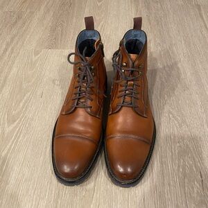 Johnston & Murphy Tan Leather Boots